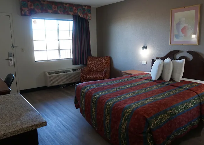 Travel 2* Tucson