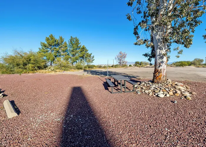 Travel 2* Tucson